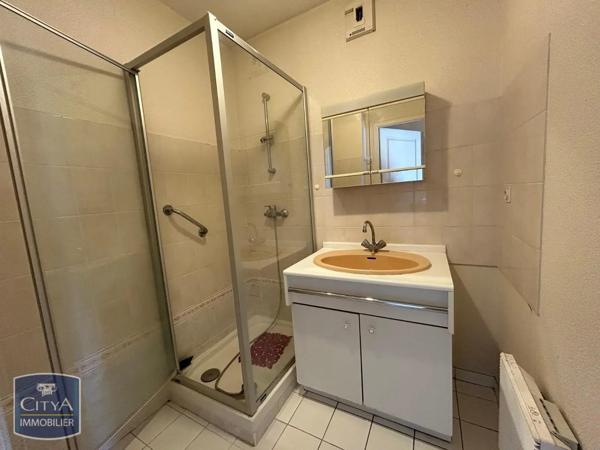 Appartement à louer 1 pièce 33.39m² Niort (79000)