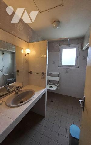 CLEDEN-POHER - MAISON 6 PIECES