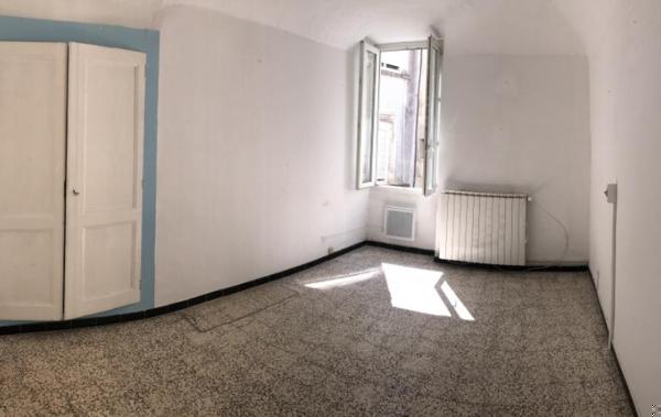 Vente Immeuble 2 appartements + garages à rafraîchir Saint-ambroix   