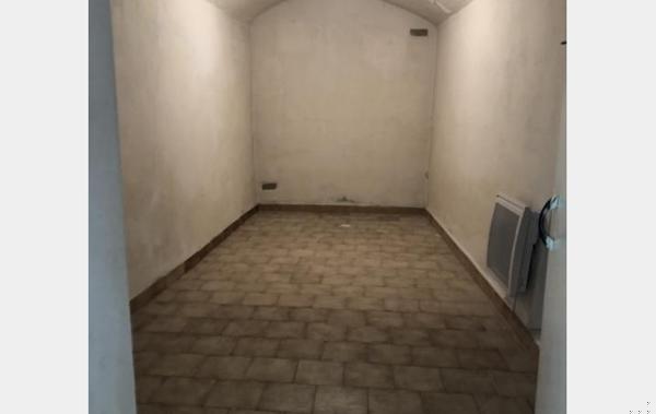 Vente Immeuble 2 appartements + garages à rafraîchir Saint-ambroix   