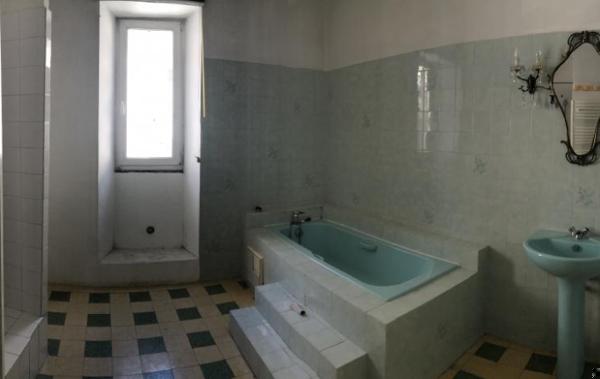 Vente Immeuble 2 appartements + garages à rafraîchir Saint-ambroix   