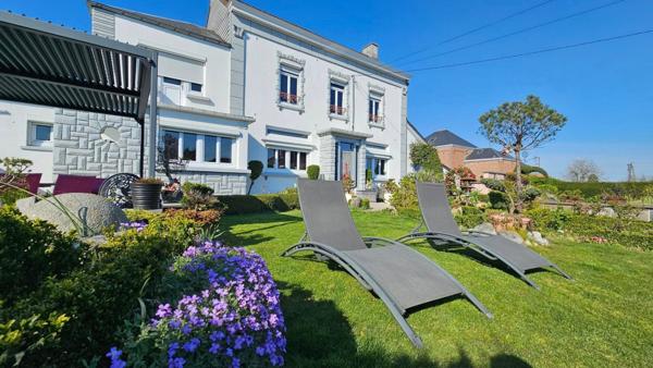 Magnifique Maison 164 m2 - 4 Chambres - Jardin - 2 Garages