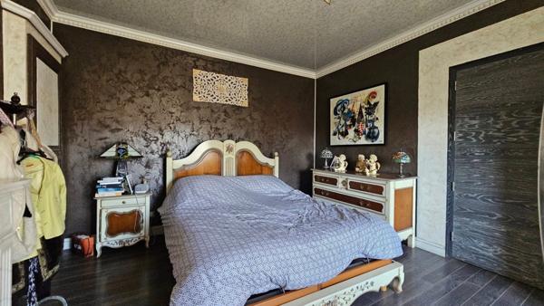 Magnifique Maison 164 m2 - 4 Chambres - Jardin - 2 Garages