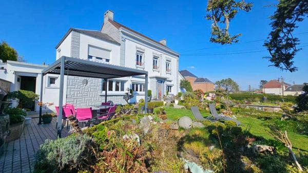 Magnifique Maison 164 m2 - 4 Chambres - Jardin - 2 Garages