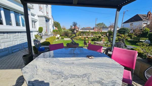 Magnifique Maison 164 m2 - 4 Chambres - Jardin - 2 Garages