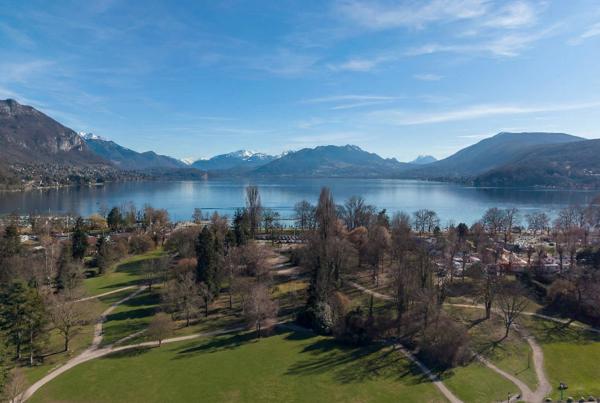 Vente Maison de luxe Annecy 9 Pièces 254 m²