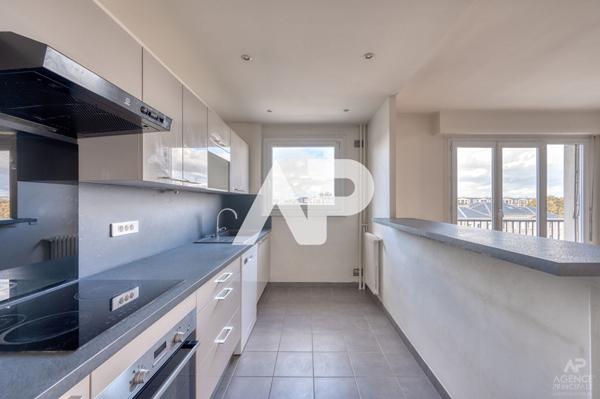 Appartement Rueil Malmaison Centre Ville 2 pièces 54.01 m2 €345 000 ** - Référence 19364