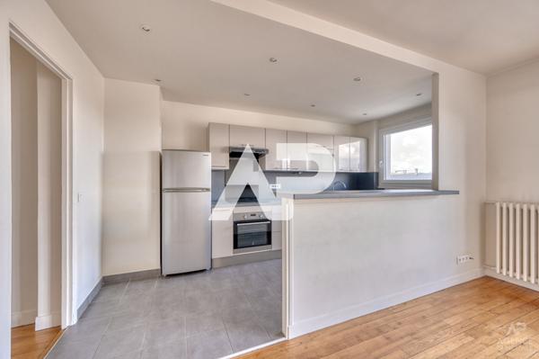 Appartement Rueil Malmaison Centre Ville 2 pièces 54.01 m2 €345 000 ** - Référence 19364