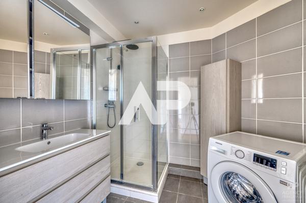 Appartement Rueil Malmaison Centre Ville 2 pièces 54.01 m2 €345 000 ** - Référence 19364