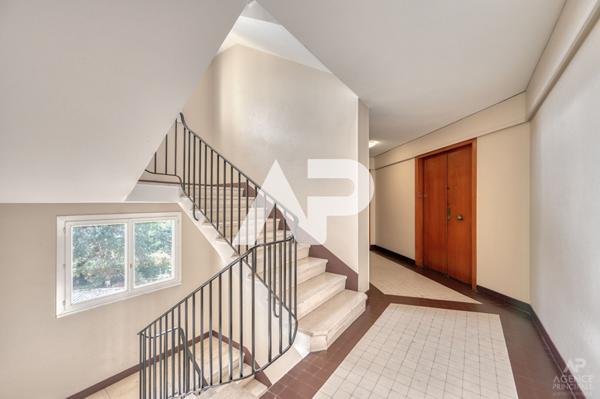 Appartement Rueil Malmaison Centre Ville 2 pièces 54.01 m2 €345 000 ** - Référence 19364