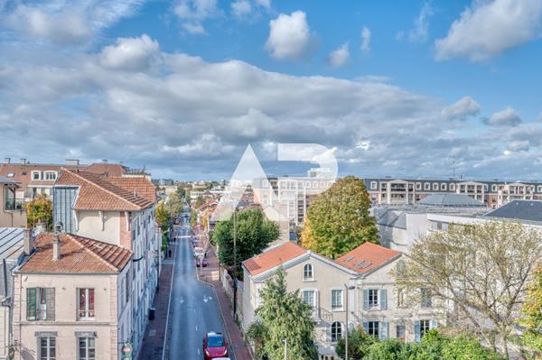 Appartement Rueil Malmaison Centre Ville 2 pièces 54.01 m2 €345 000 ** - Référence 19364