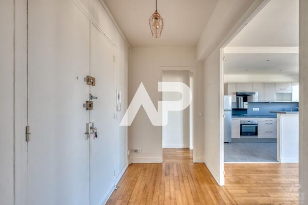 Appartement Rueil Malmaison Centre Ville 2 pièces 54.01 m2 €345 000 ** - Référence 19364