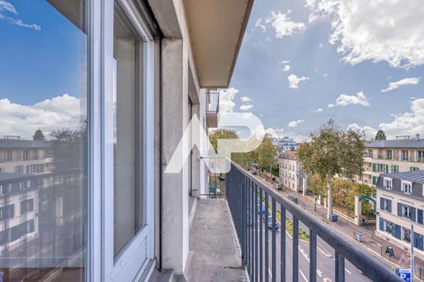 Appartement Rueil Malmaison Centre Ville 2 pièces 54.01 m2 €345 000 ** - Référence 19364