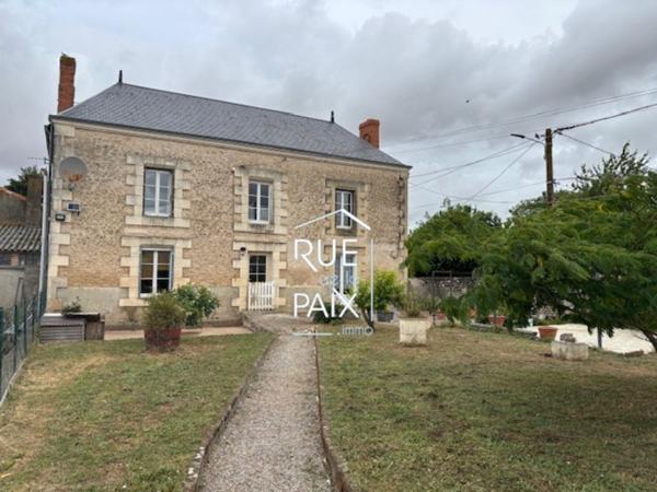 79600 ASSAIS LES JUMEAUX Maison de Maitre Assais-les-Jumeaux