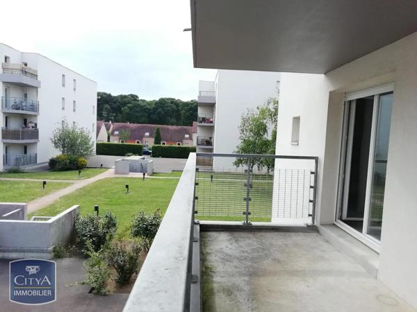 Appartement à louer 2 pièces 54.15m² Allonnes (72700)