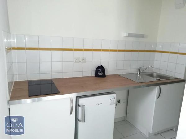 Appartement à louer 2 pièces 54.15m² Allonnes (72700)