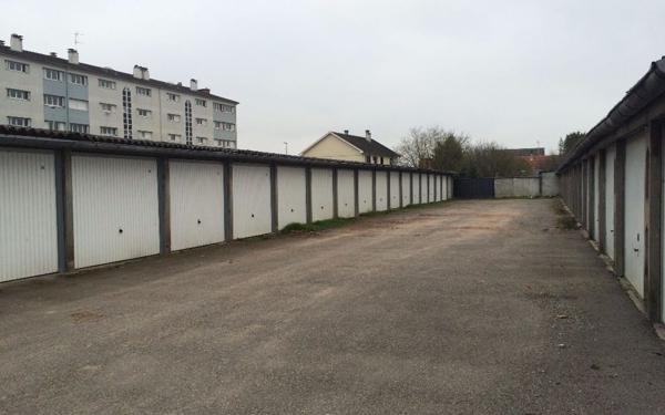 Stationnement à louer    12 m2 Nevers