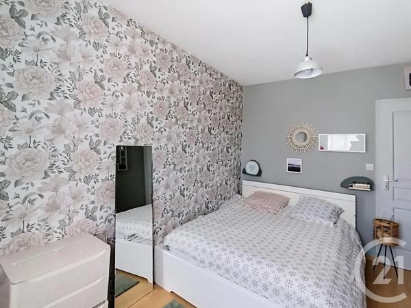 Maison à vendre  5 pièces - 105 m 2   MIGNE AUXANCES  - 86