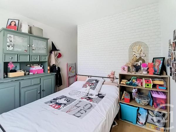 Maison à vendre  5 pièces - 105 m 2   MIGNE AUXANCES  - 86