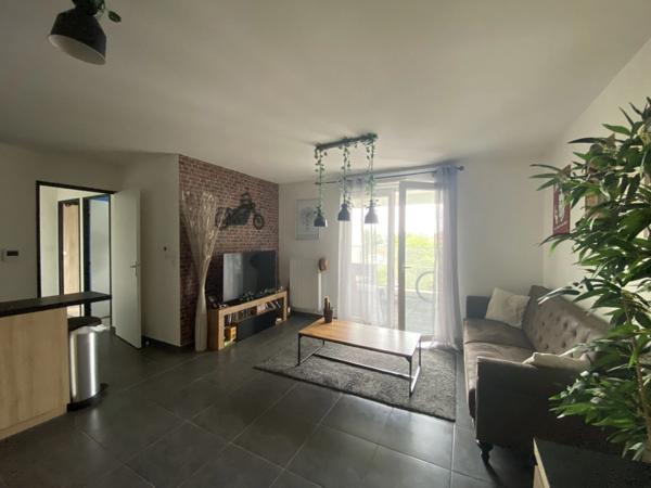 A vendre : Bel appartement T3 moderne avec balcon à Vénissieux