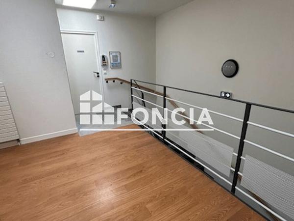 Location Local commercial 1 pièce 31.7 m² - 2 RUE EDGAR QUINET Rethel 08300