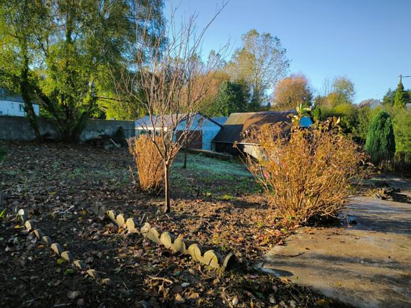 Jolie maison en pierre / Commodités à pieds
