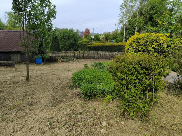 Jolie maison en pierre / Commodités à pieds