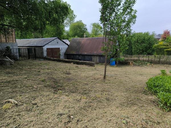 Jolie maison en pierre / Commodités à pieds