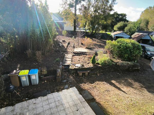 Jolie maison en pierre / Commodités à pieds
