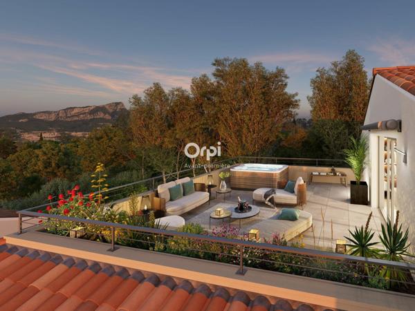 Appartement à vendre    3 pièces •  Toulon