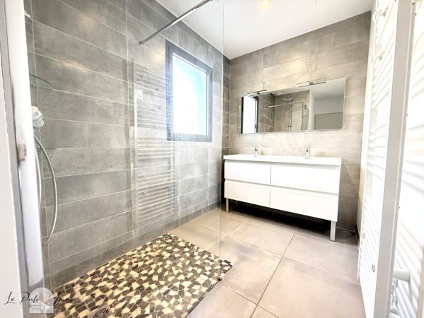 Sainte-Colombe-de-la-Commanderie (66300) VILLA D’ARCHITECTE T5 4 FACES 175 m2