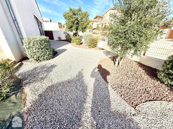 Sainte-Colombe-de-la-Commanderie (66300) VILLA D’ARCHITECTE T5 4 FACES 175 m2