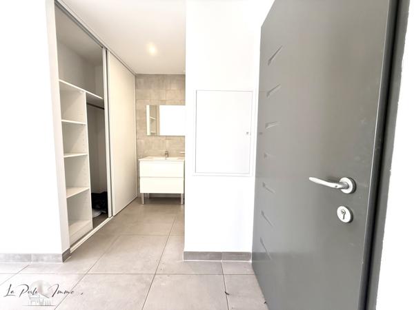 Sainte-Colombe-de-la-Commanderie (66300) VILLA D’ARCHITECTE T5 4 FACES 175 m2