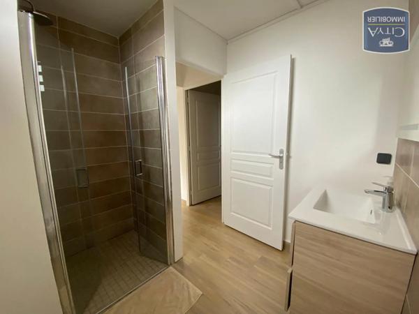 Appartement à louer 2 pièces 23m² Saint-Denis (97400)