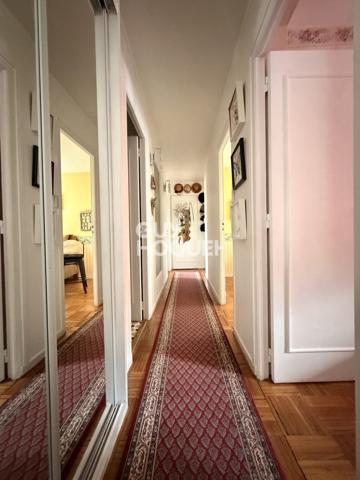 Appartement à vendre de 6 pièces de 98 m² à Reims Secteur PAIX / PASTEUR