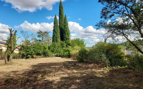 Terrain à vendre    Nîmes