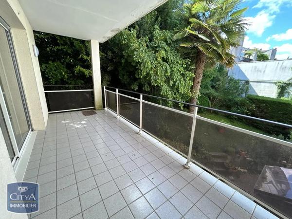 Appartement à vendre 4 pièces 70m² Saintes (17100)