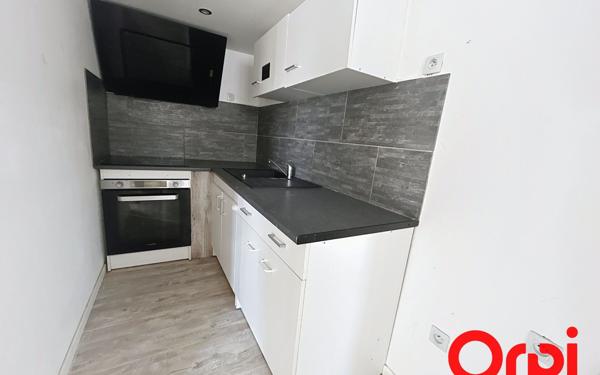 Immeuble à vendre    13 pièces • 192 m2 Lunel