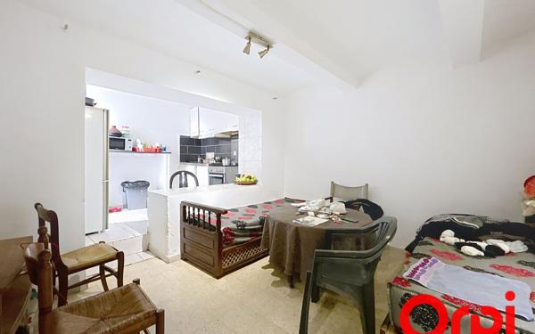 Immeuble à vendre    13 pièces • 192 m2 Lunel