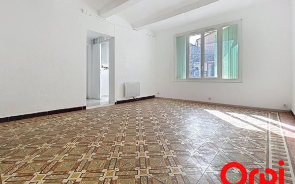 Immeuble à vendre    13 pièces • 192 m2 Lunel