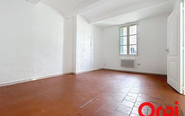 Immeuble à vendre    13 pièces • 192 m2 Lunel