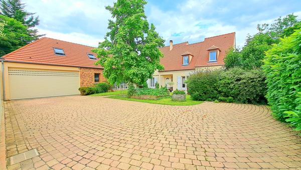 Magnifique maison 190 m2 + Dependance 35 m2