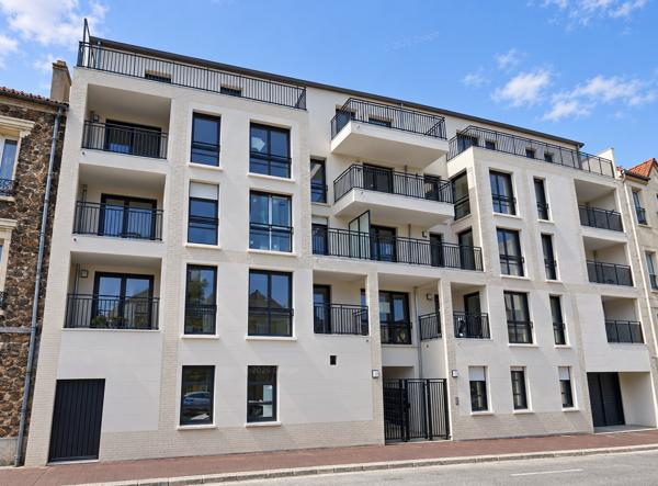 Appartement F2 42m² clef en main copro 2021 avec parking à Drancy (93700)