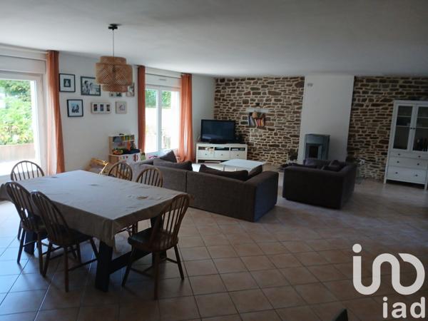 Maison à vendre 9 pièces 240 m² Folligny