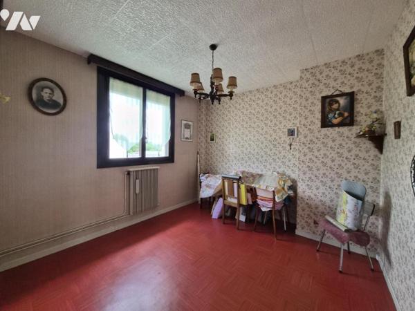 MAISON T5 AVEC 3 CHAMBRES, GARAGE ET JARDIN