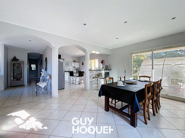 Magnifique Maison de Plain pied, 3 Chambres, Dble GGE - 71850 CHARNAY LES MACON