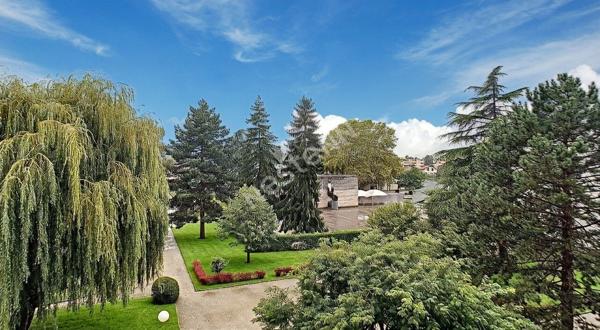 A VENDRE- Saint Martin d'Hères 4P+C avec possibilité de garage à 10min du campus à 2 minutes de la Rocade.