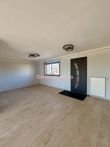 Maison à louer 3 pièces de 92 m²
