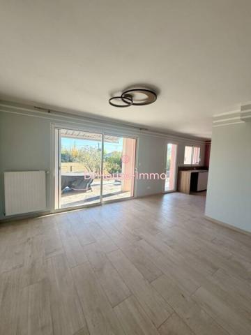 Maison à louer 3 pièces de 92 m²