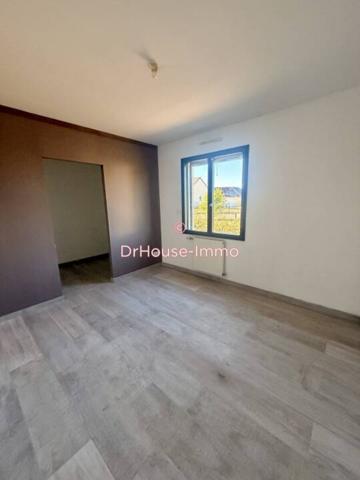 Maison à louer 3 pièces de 92 m²